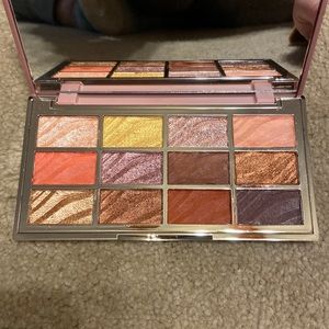 Ciate London- the Velvet Palette